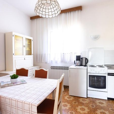 Apartments Lonzor I Selce Ngoại thất bức ảnh