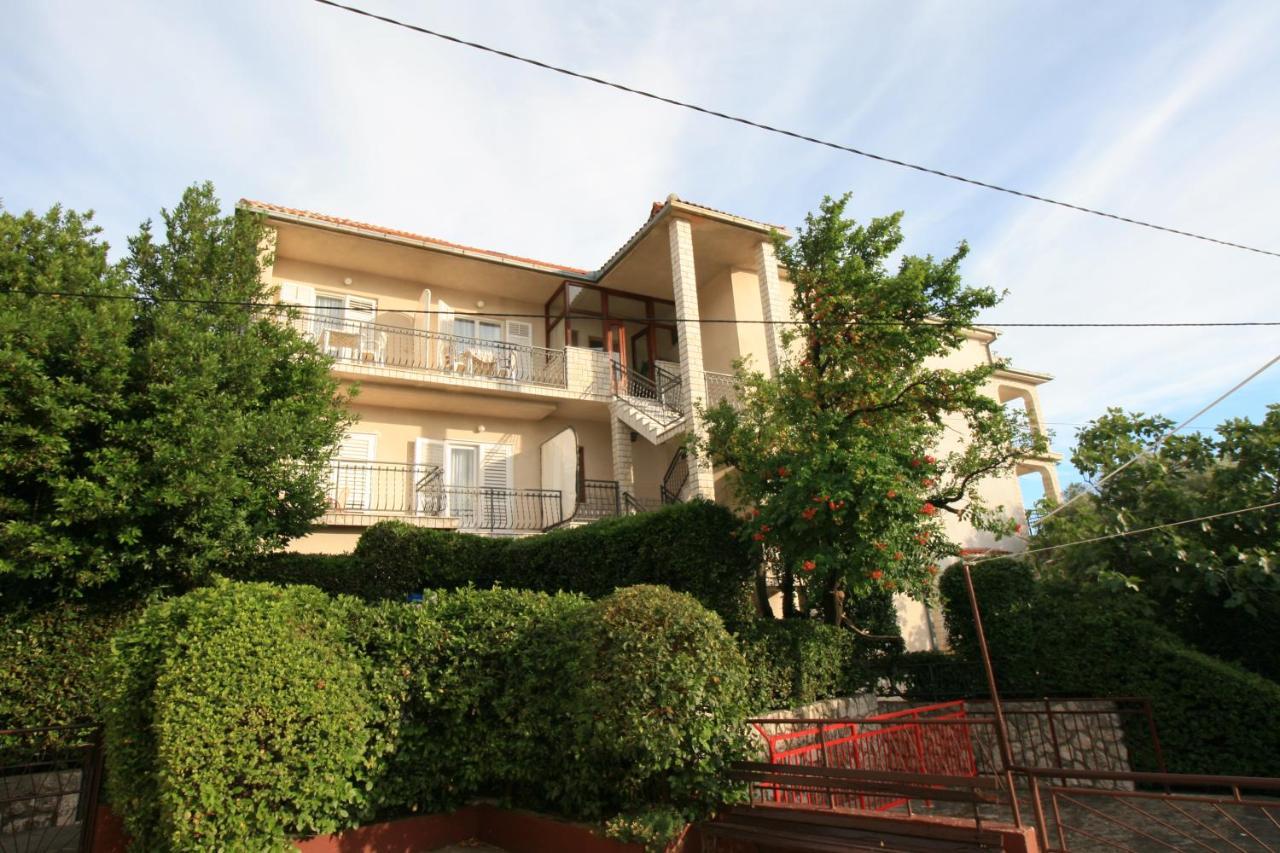 Apartments Lonzor I Selce Ngoại thất bức ảnh