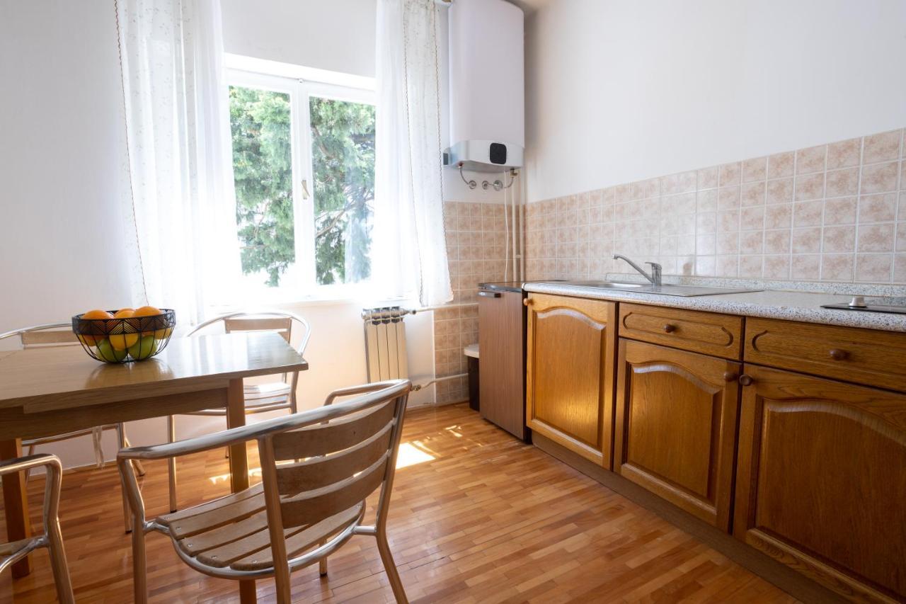 Apartments Lonzor I Selce Ngoại thất bức ảnh